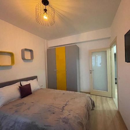Luxury Q Residence Near Center Яш Екстериор снимка