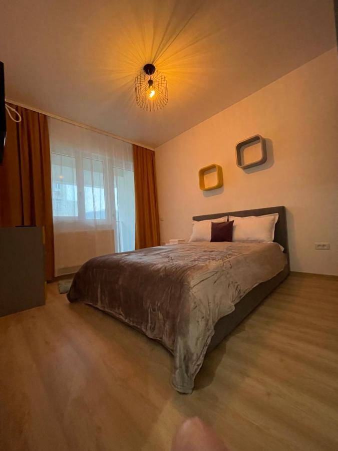 Luxury Q Residence Near Center Яш Екстериор снимка